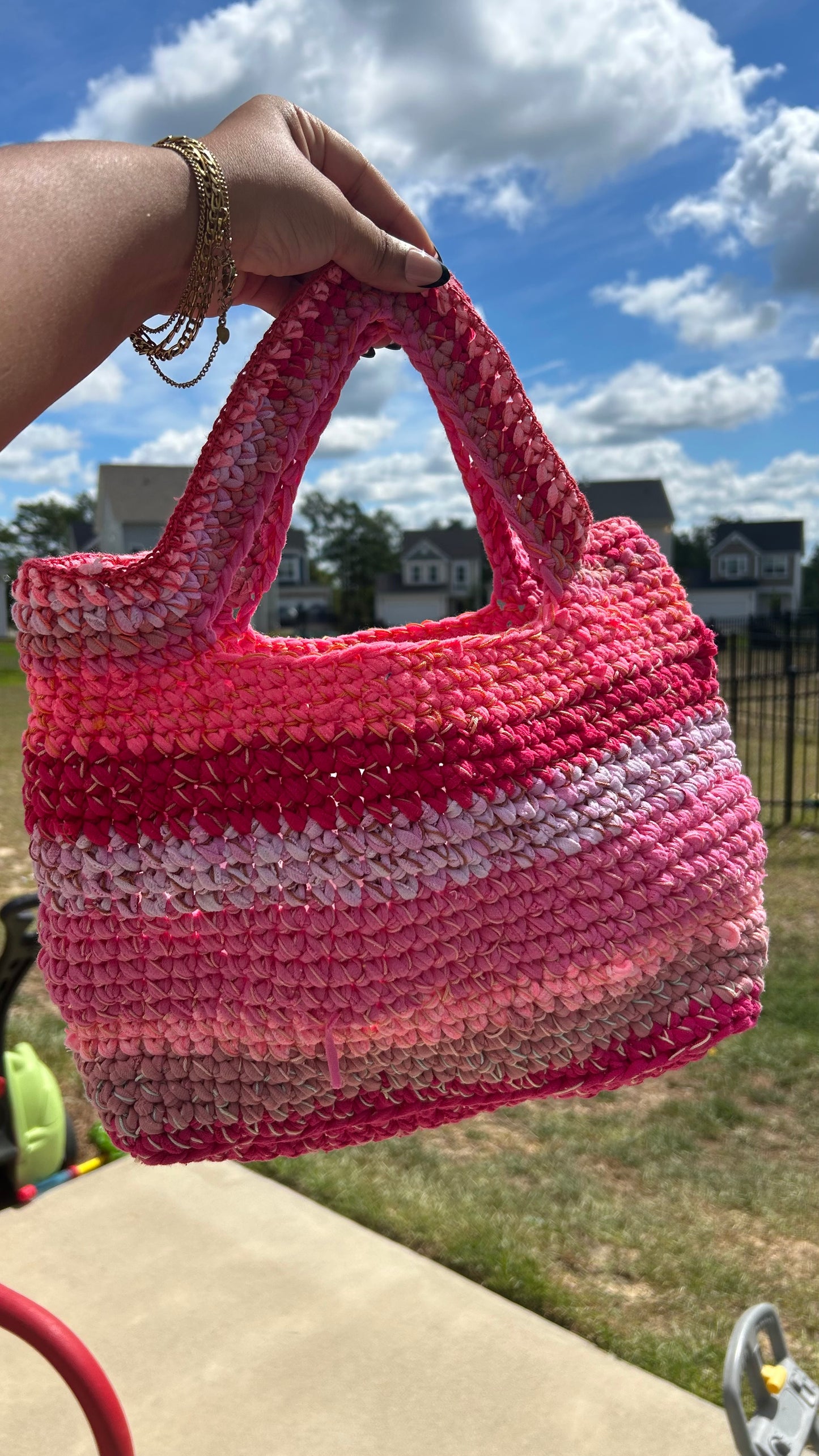Revival Bag No7 : Summers Love Tshirt crochet bag