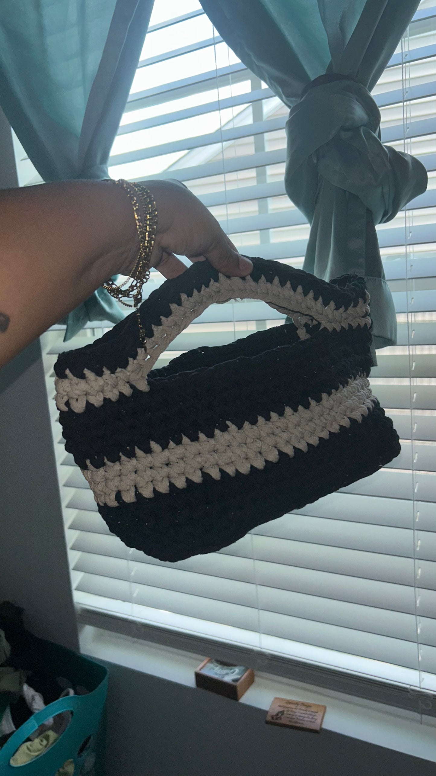 Autumn’s Night Tshirt crochet bag