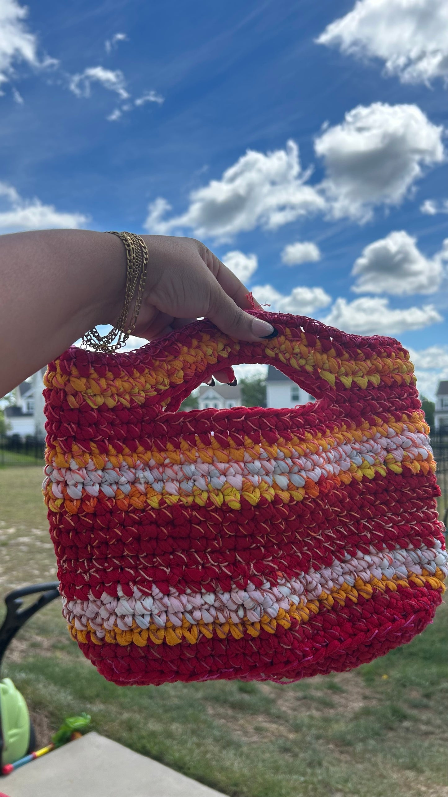 Revival Bag No8 : Summers Heat Tshirt crochet Bag