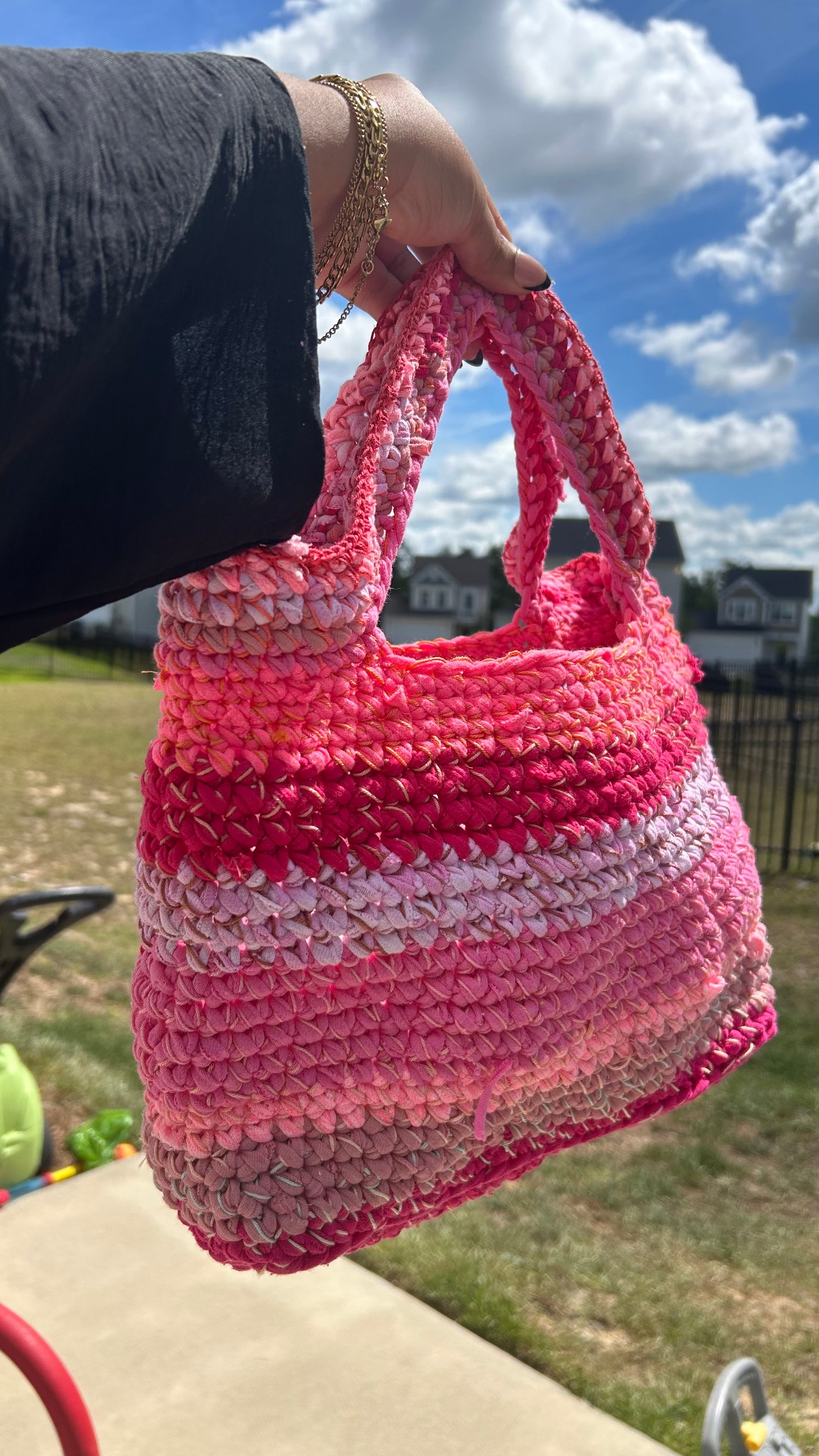 Revival Bag No7 : Summers Love Tshirt crochet bag