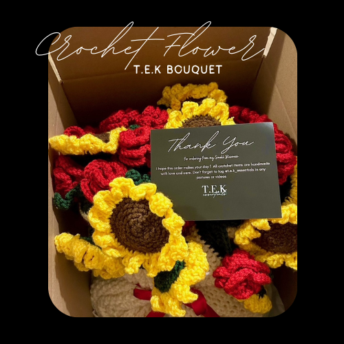T.E.K Small Crochet Flower Bouquet